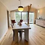 Im Naturschutzgebiet, Mit Grossem Balkon * Templin