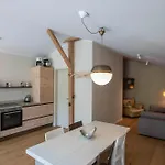 Im Naturschutzgebiet, Mit Grossem Balkon *